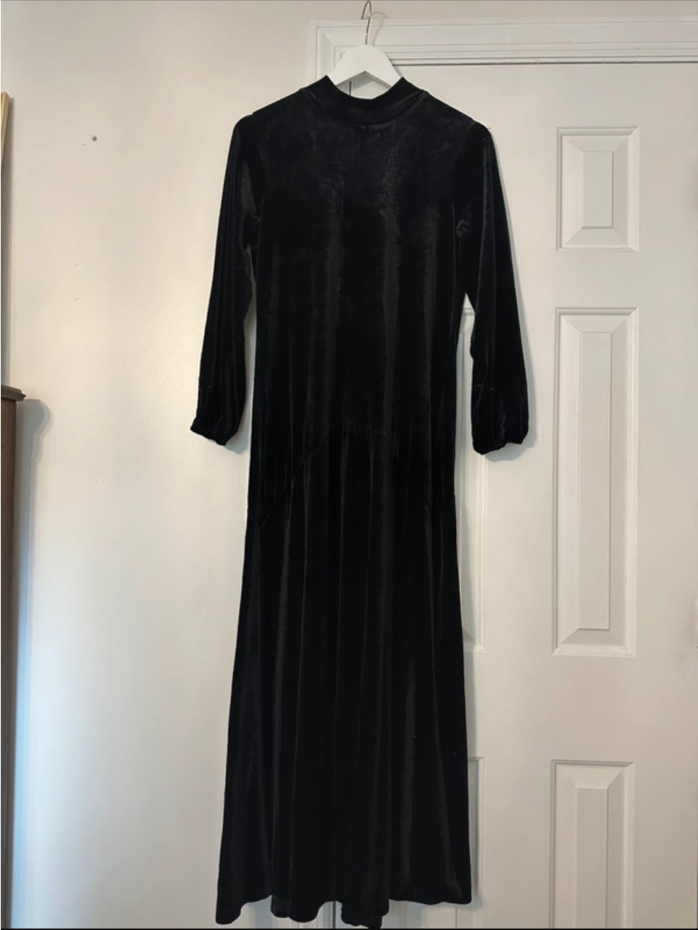 Dress blank velvet maxi dress